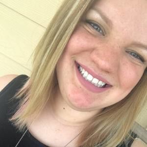 Meet your Posher, Chloe